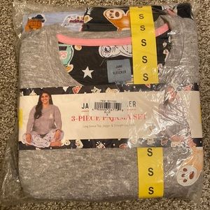 Jane and Bleecker 3-Piece Pajama Set